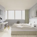 Diana Hotel 3*